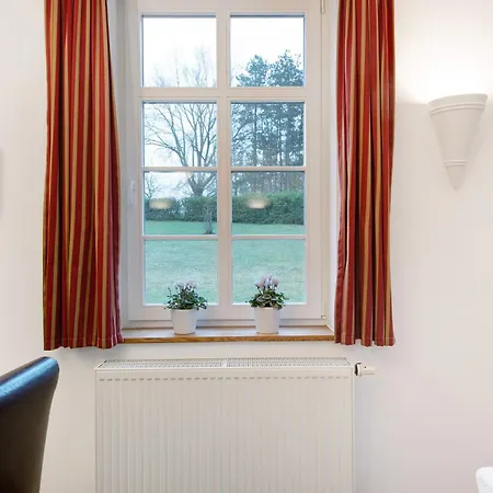 Gut Rattelvitz - Parterre Ost *