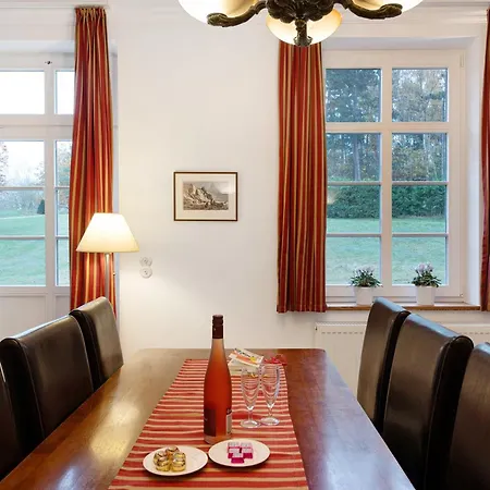 Gut Rattelvitz - Parterre Ost דירה Gingst