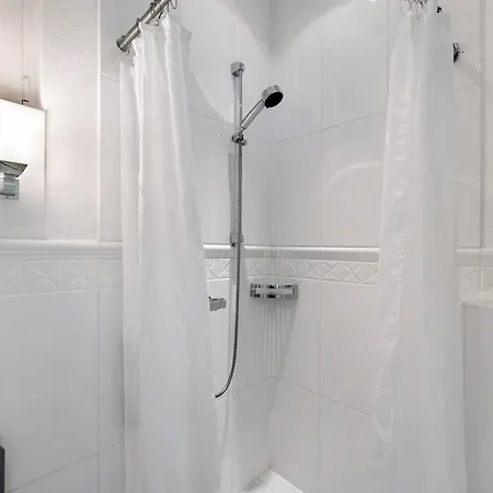 Gut Rattelvitz - Parterre Ost アパート