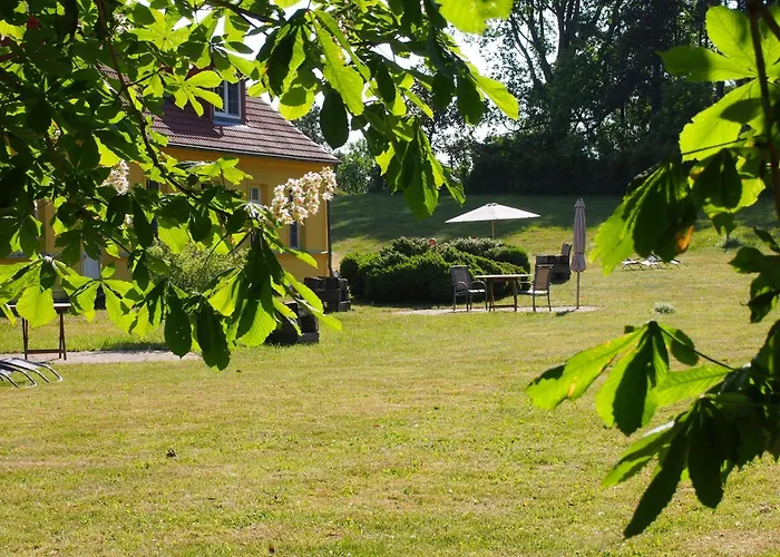 Gut Rattelvitz - Parterre Ost 公寓 *